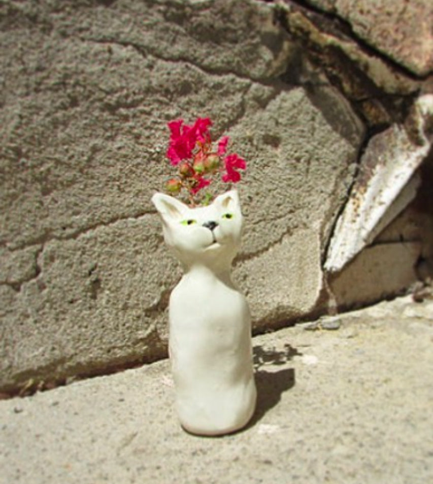 Custom pet bud vase