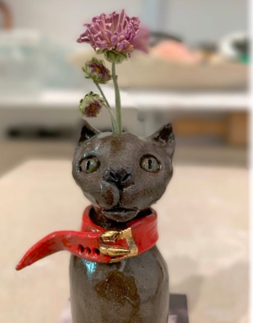 Custom pet bud vase